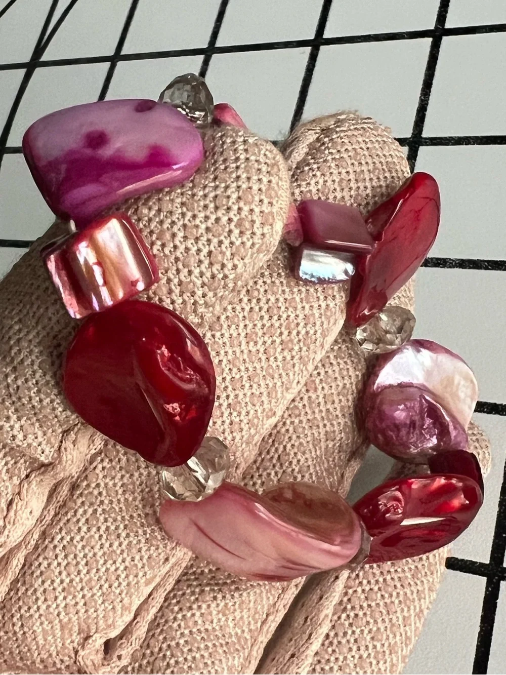 Vintage Pink Red Mother of Pearl Shell Nugget Stretch Bracelet